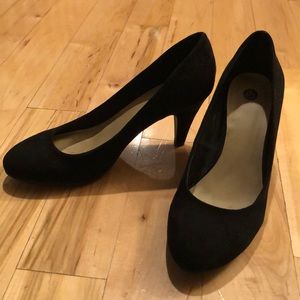 Black suede pumps